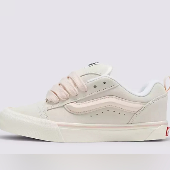 VANS Knu skool pastel shoe 6.5 ...I don't have the box but the sneakers are new - Picture 2 of 5